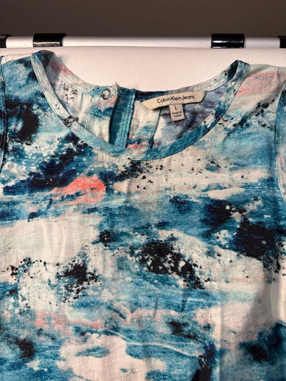 Calvin Klein Jeans Sleeveless Watercolor Ripple Print Drawstring Waist Dress - Picture 2 of 11